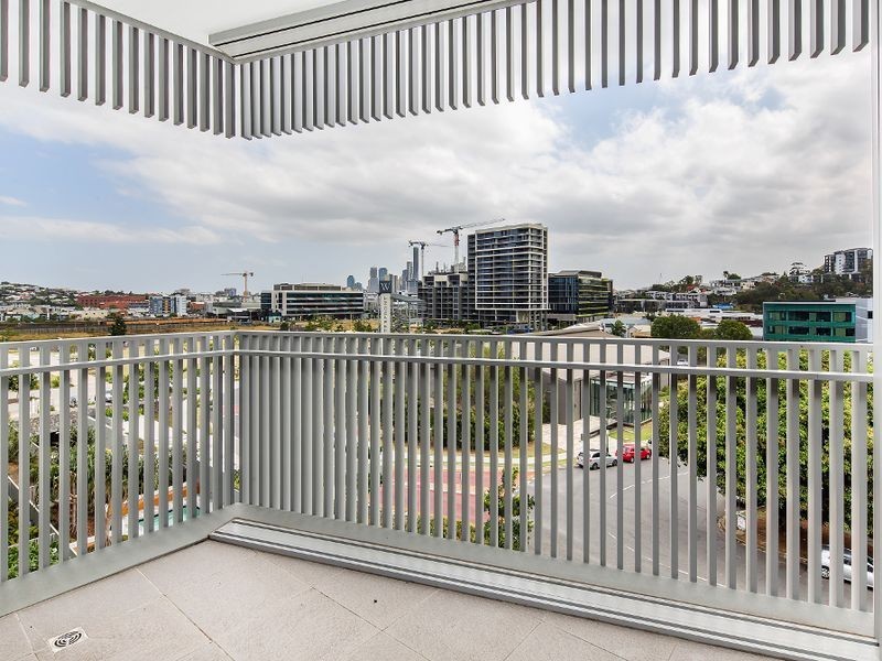 952/1 Newstead Terrace, Newstead QLD 4006