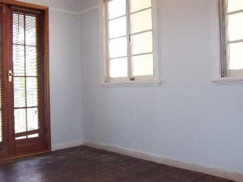 33 Essex Road, Indooroopilly QLD 4068