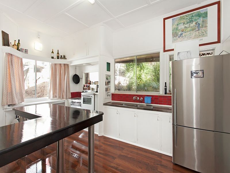 37 Dudley Street, Bardon QLD 4065