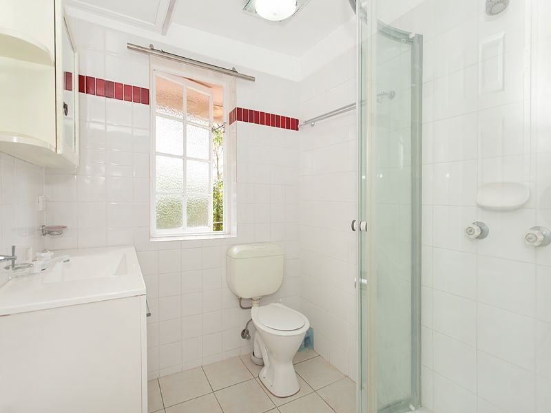 37 Dudley Street, Bardon QLD 4065