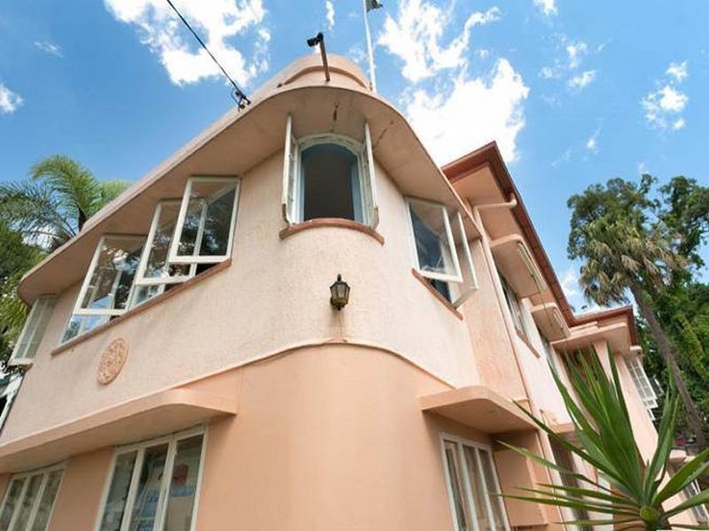 37 Dudley Street, Bardon QLD 4065