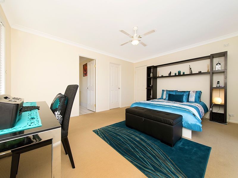 4 Athena Close, Moggill QLD 4070