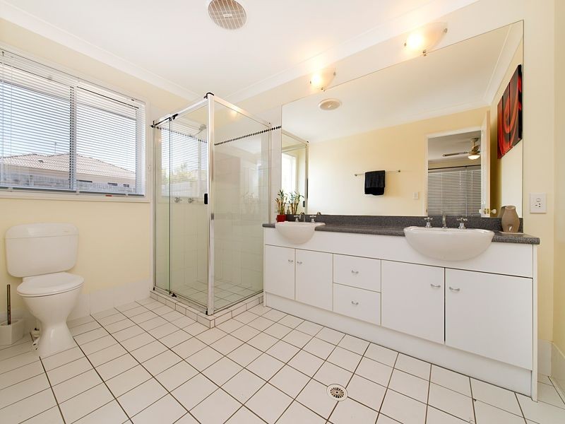 4 Athena Close, Moggill QLD 4070