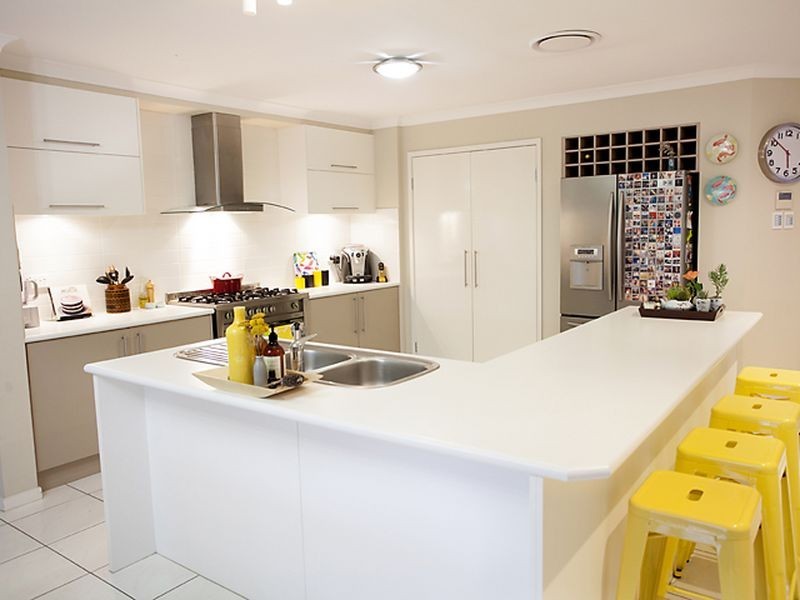 54 Westaway Crescent, Bellbowrie QLD 4070