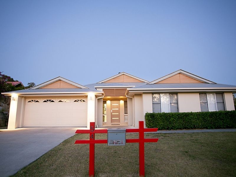 54 Westaway Crescent, Bellbowrie QLD 4070