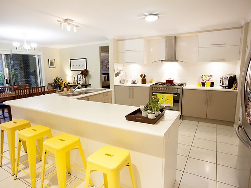 54 Westaway Crescent, Bellbowrie QLD 4070