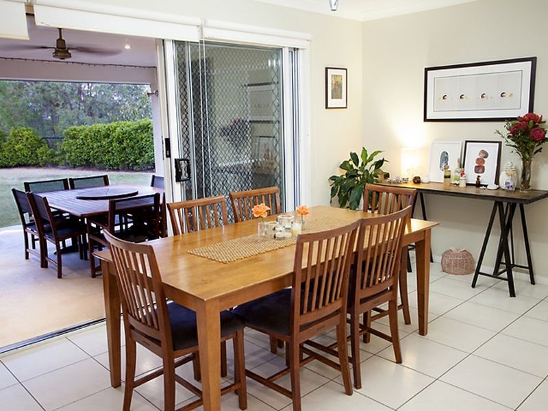 54 Westaway Crescent, Bellbowrie QLD 4070