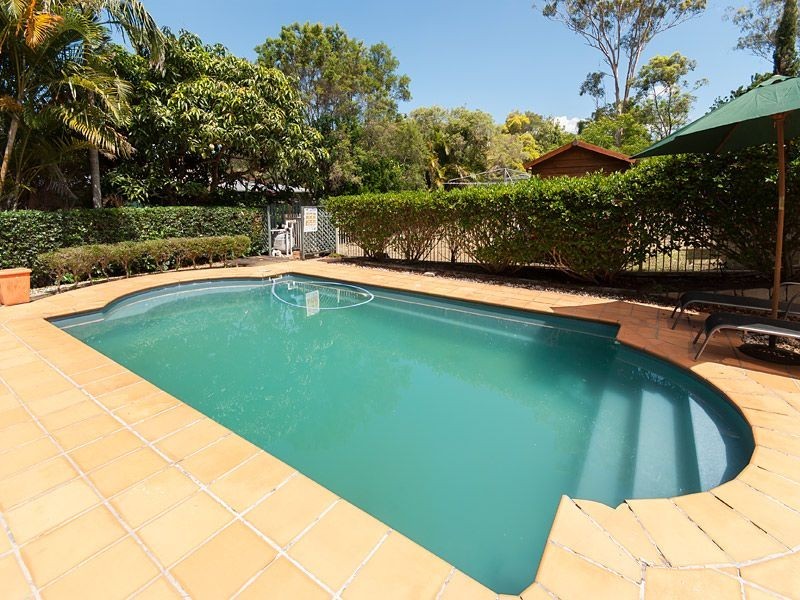 6 Marica Street, Bellbowrie QLD 4070