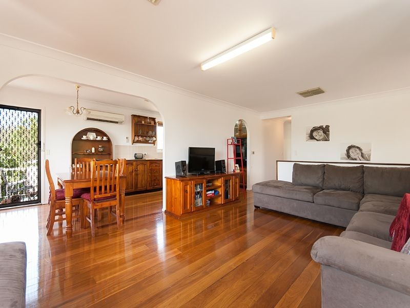 6 Marica Street, Bellbowrie QLD 4070