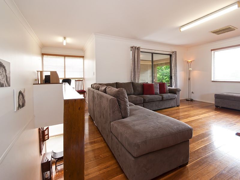 6 Marica Street, Bellbowrie QLD 4070