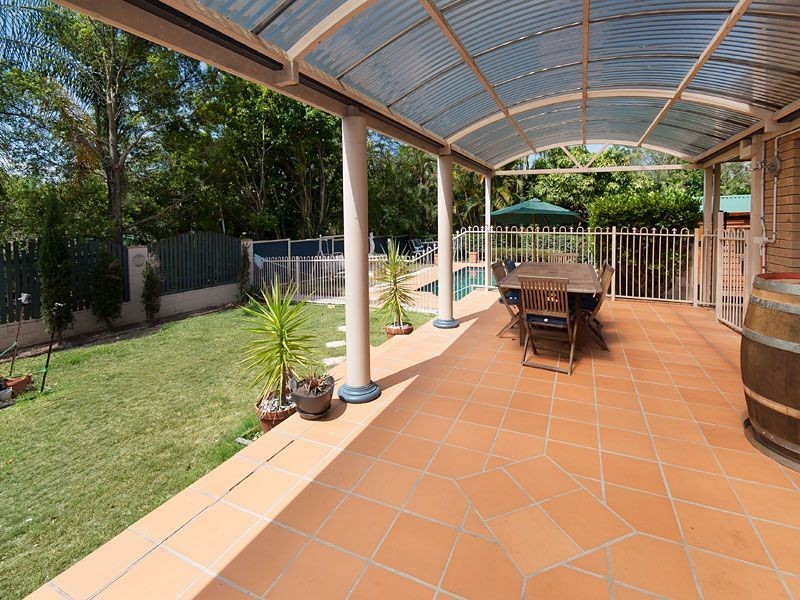 6 Marica Street, Bellbowrie QLD 4070