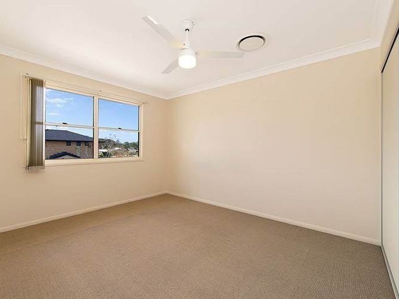 2/28 Golden Crest Place, Bellbowrie QLD 4070