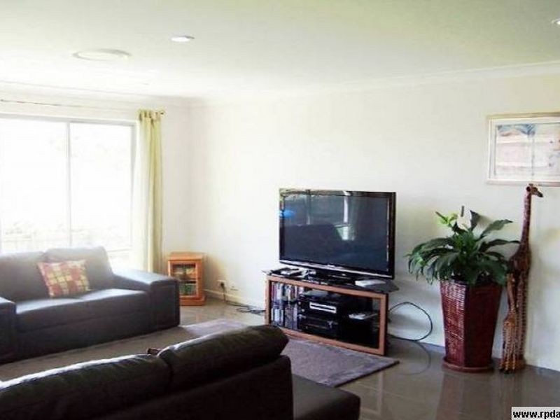 35 Rise Place, Moggill QLD 4070