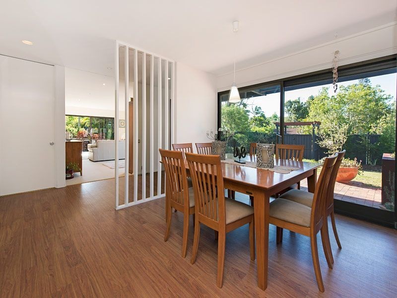 4 Sweetgum Street, Bellbowrie QLD 4070