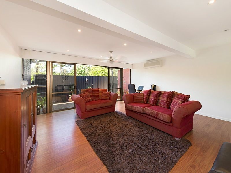 4 Sweetgum Street, Bellbowrie QLD 4070