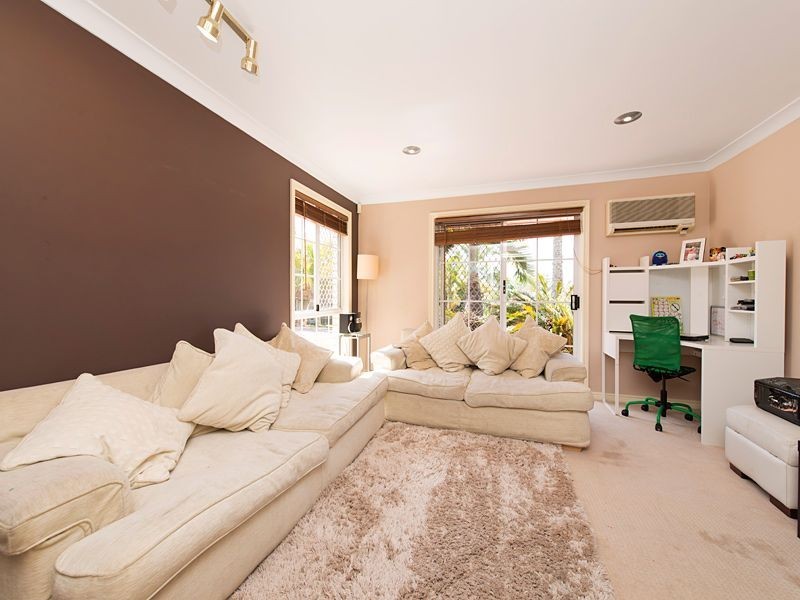 64 Pine County Place, Bellbowrie QLD 4070