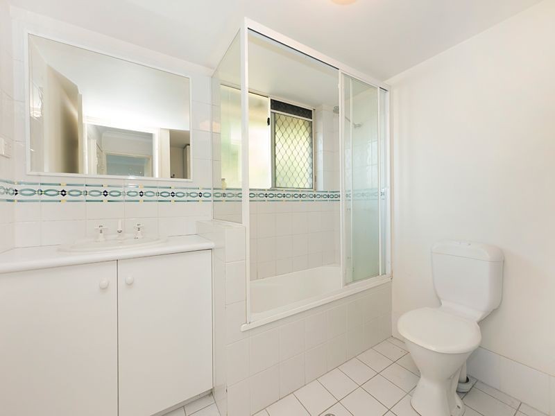 1/8 Clyde Road, Herston QLD 4006