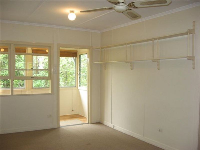 83 White Street, Graceville QLD 4075