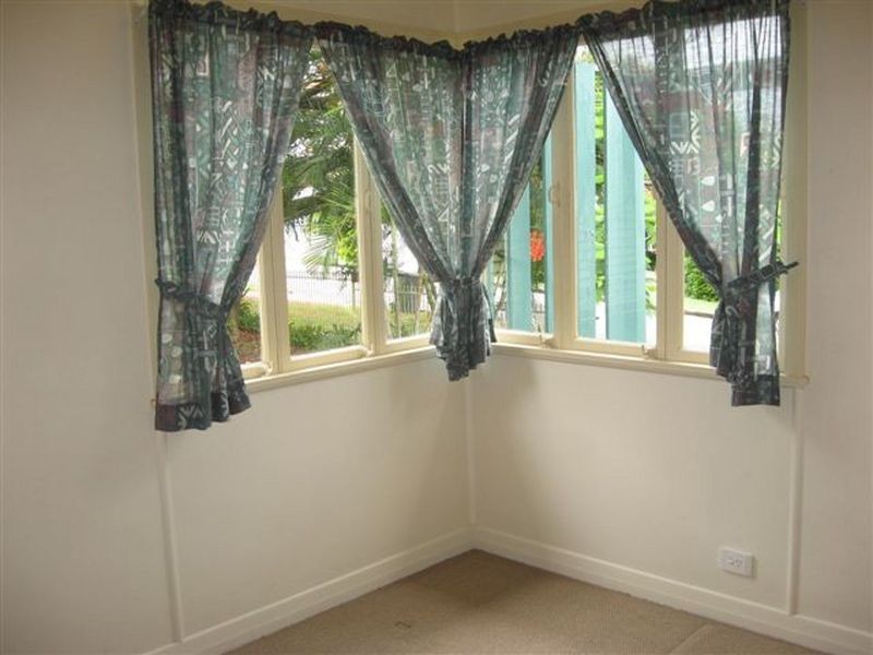 83 White Street, Graceville QLD 4075