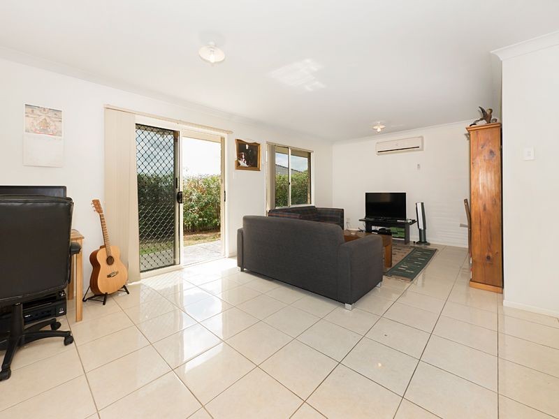 2/25 Golden Crest Place, Bellbowrie QLD 4070