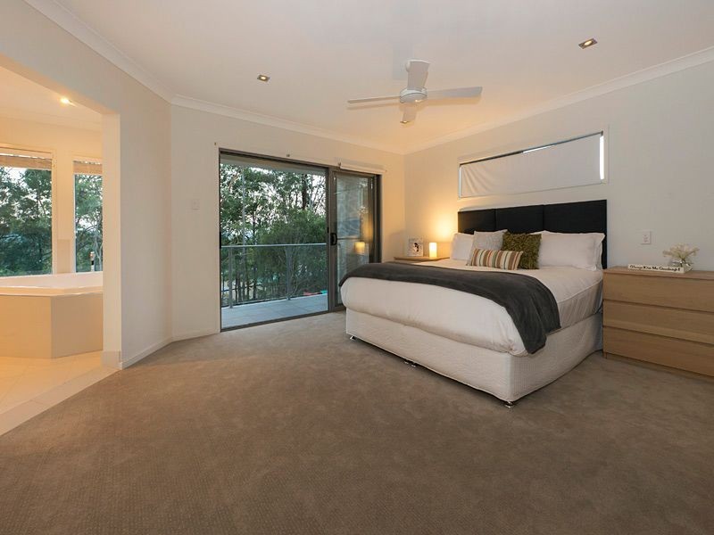 136 Paperbark Circuit, Moggill QLD 4070