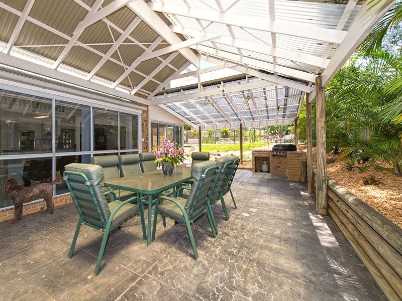26 River Park Place, Fig Tree Pocket QLD 4069