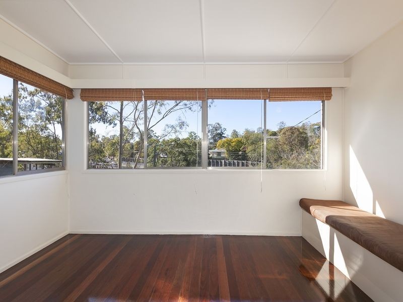 15 Tatong Street, Indooroopilly QLD 4068