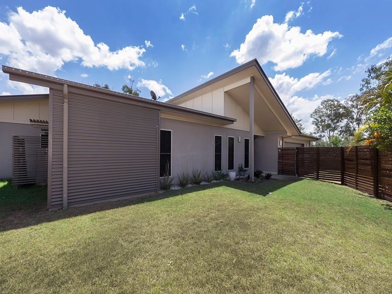 7 Zoe Place, Moggill QLD 4070