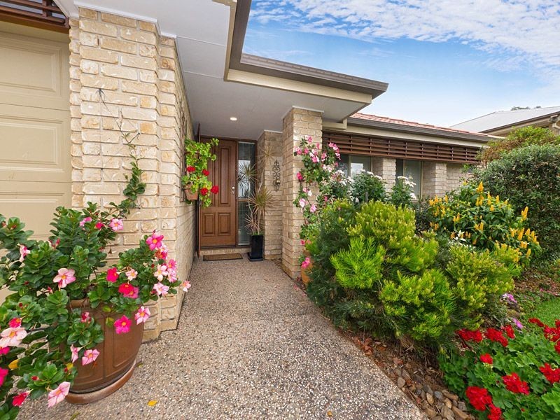 19 Nook Place, Moggill QLD 4070