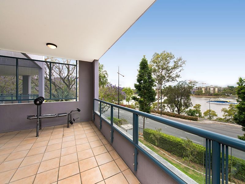 303/21 Patrick Lane, Toowong QLD 4066