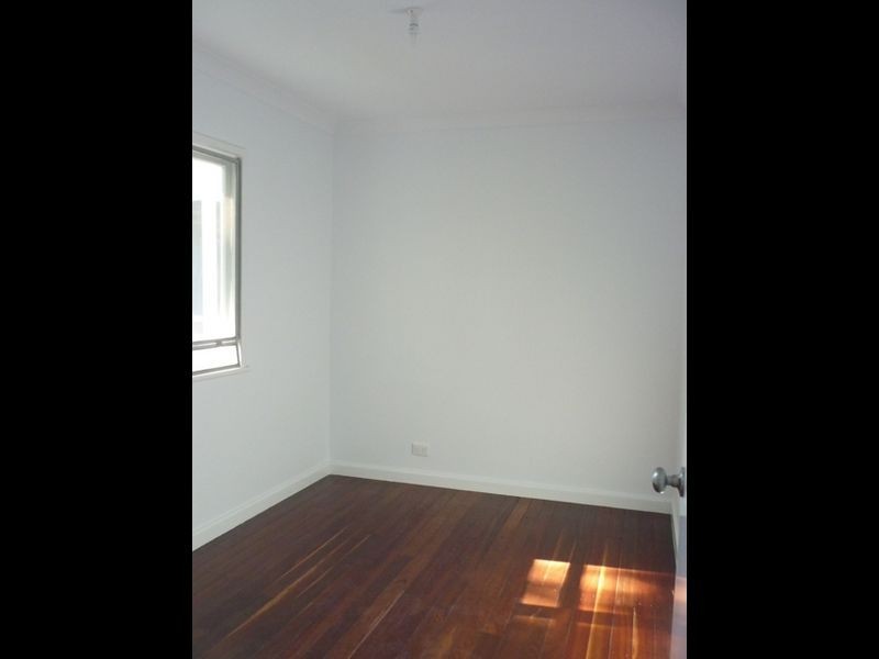 1/159 Sir Fred Schonell Drive, St Lucia QLD 4067