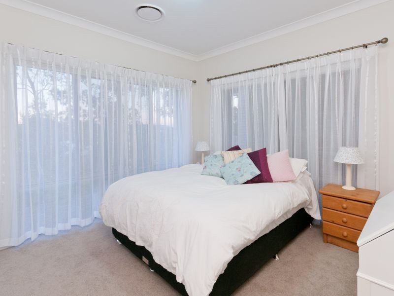 35 Lancewood Place, Moggill QLD 4070