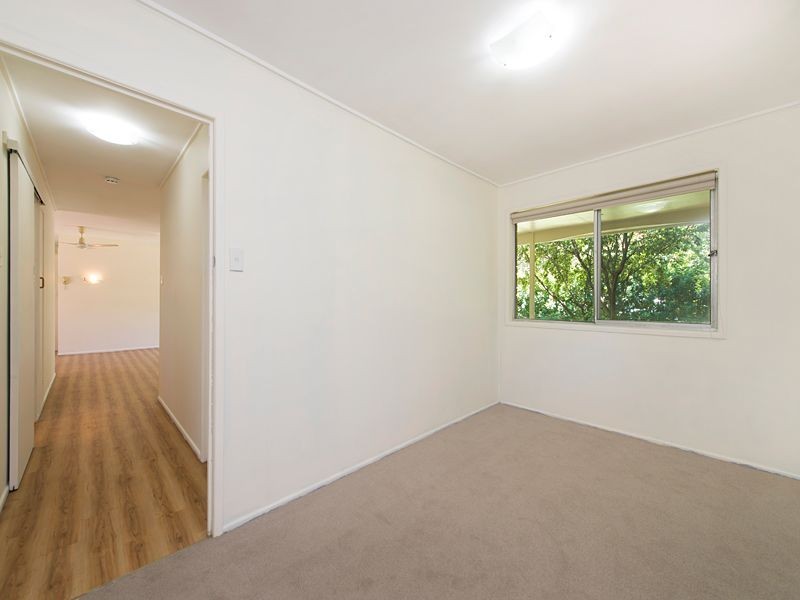 70 Brookfield Road, Kenmore QLD 4069