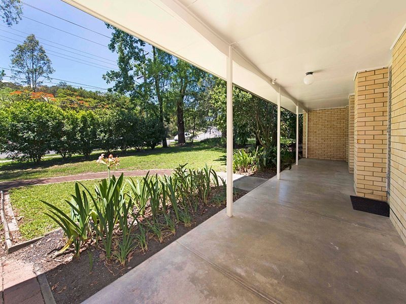 70 Brookfield Road, Kenmore QLD 4069