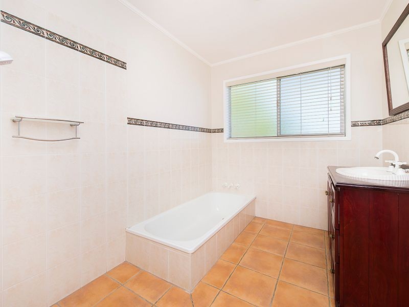 44 Burrendah Road, Jindalee QLD 4074