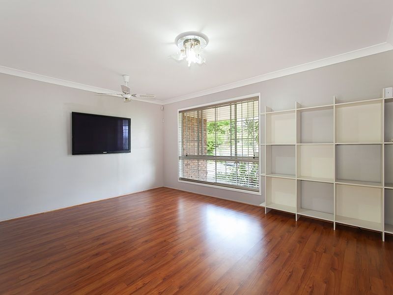 105 Arrabri Avenue, Mount Ommaney QLD 4074