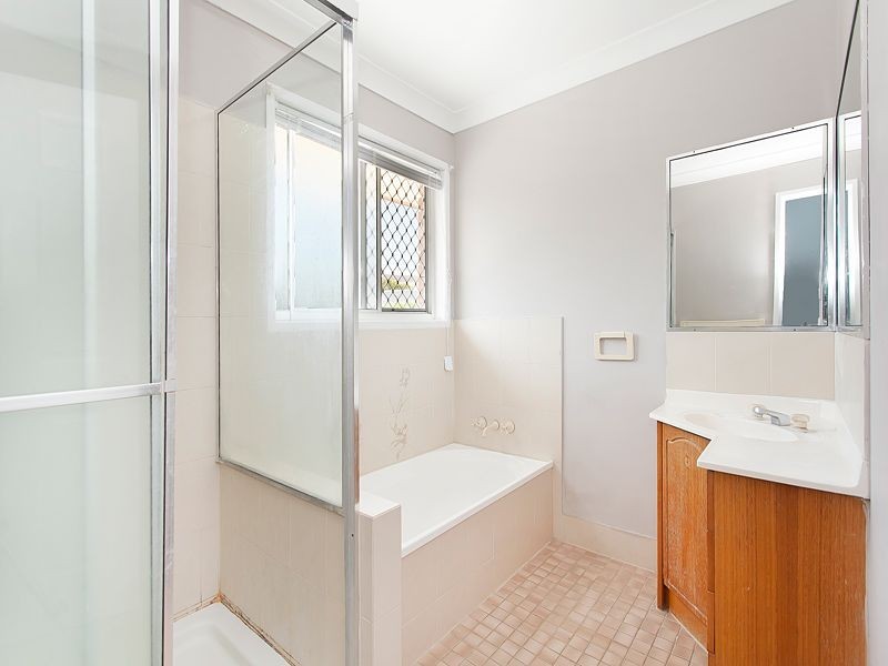 105 Arrabri Avenue, Mount Ommaney QLD 4074