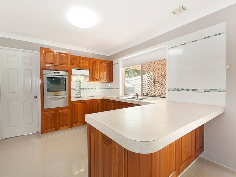 105 Arrabri Avenue, Mount Ommaney QLD 4074