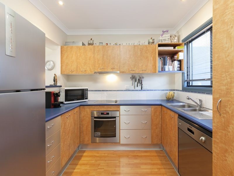 3/10 Greenlaw Street, Indooroopilly QLD 4068