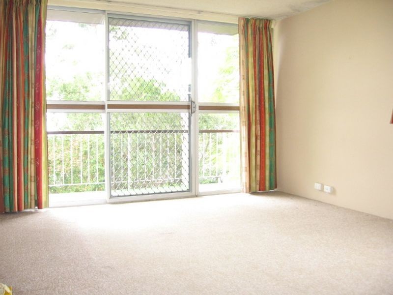 2/9 Broomfield Street, Taringa QLD 4068