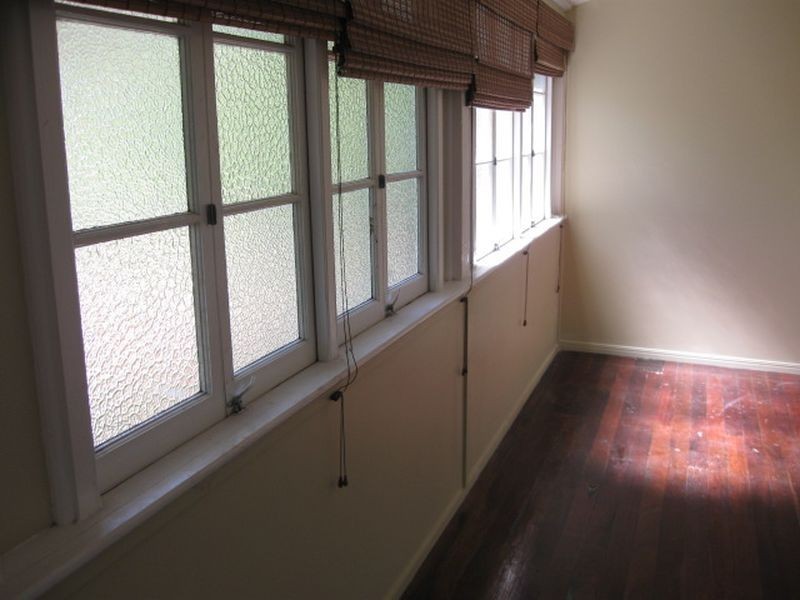 89 Russell Terrace, Indooroopilly QLD 4068