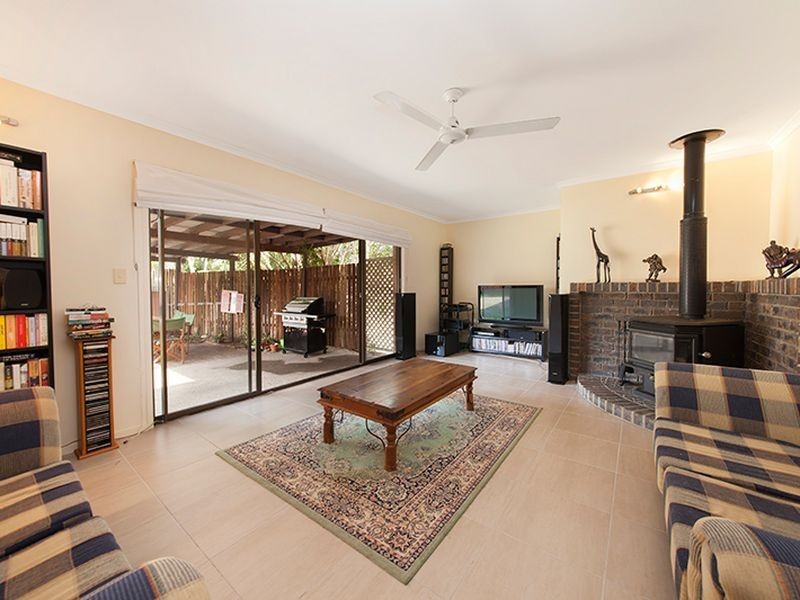 26 Diosma Street, Bellbowrie QLD 4070