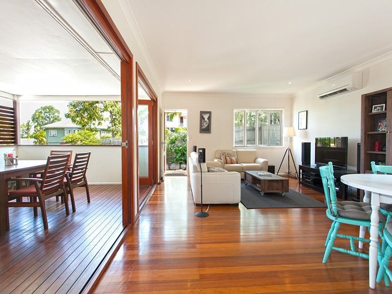 11 Equinox Street, Taringa QLD 4068