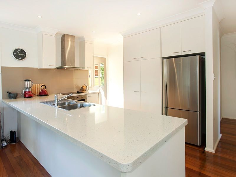 11 Equinox Street, Taringa QLD 4068