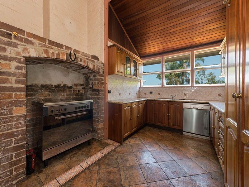 74 Wylie Avenue, Coorparoo QLD 4151