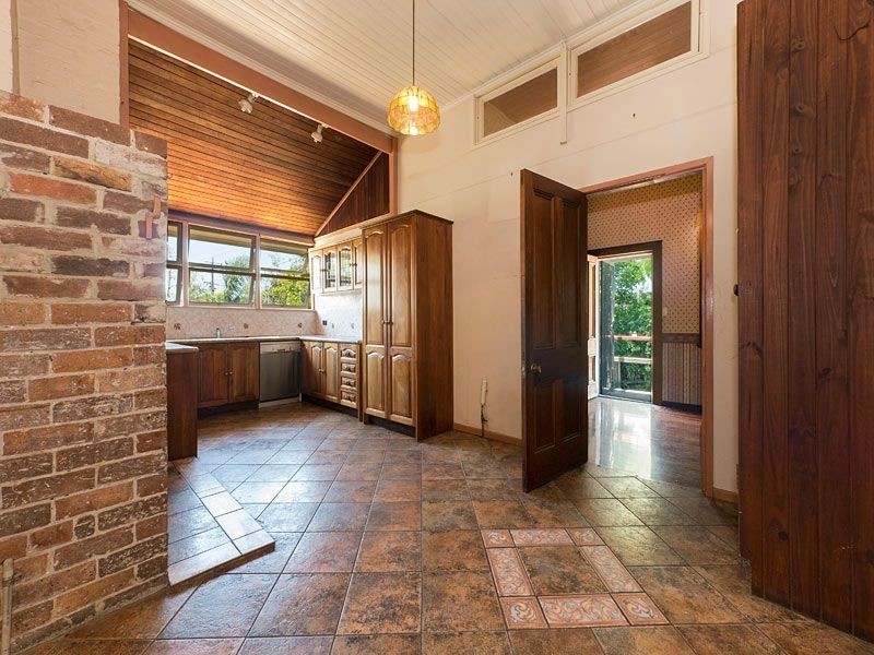 74 Wylie Avenue, Coorparoo QLD 4151