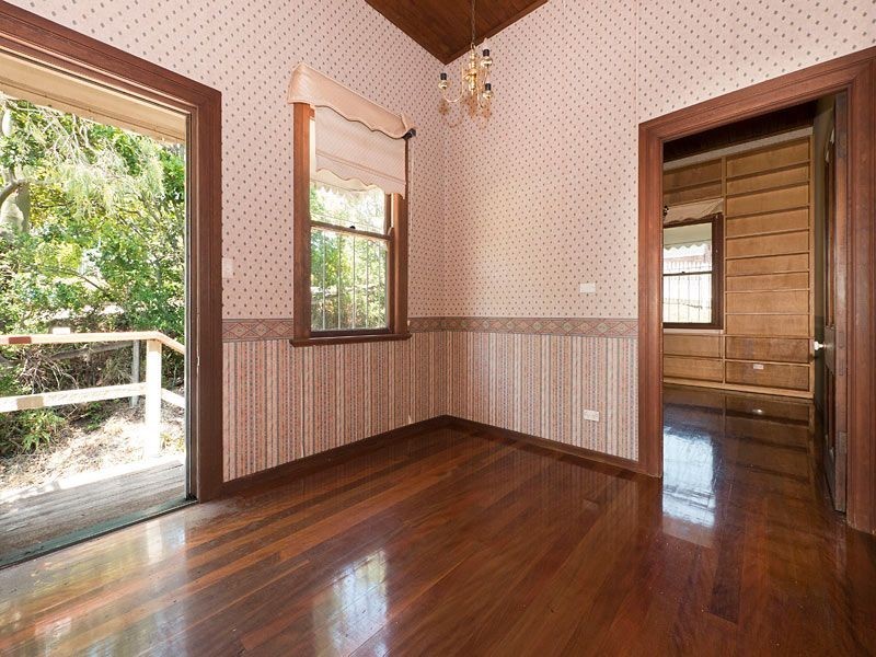 74 Wylie Avenue, Coorparoo QLD 4151