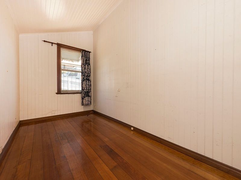 74 Wylie Avenue, Coorparoo QLD 4151