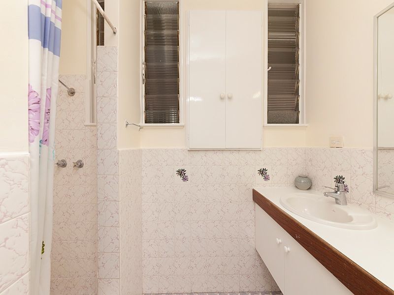 46 Hawken Drive, St Lucia QLD 4067