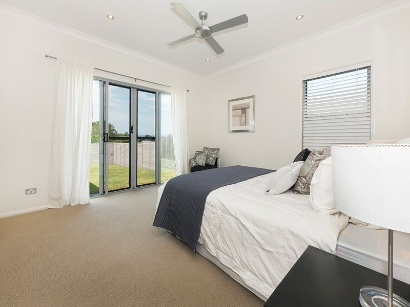 65 Pine County Place, Bellbowrie QLD 4070